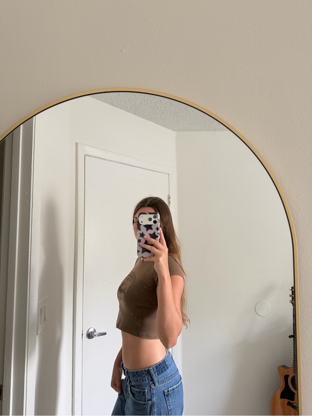 Brandy Melville Brown Graphic Crop Tee - Picture 3 of 5
